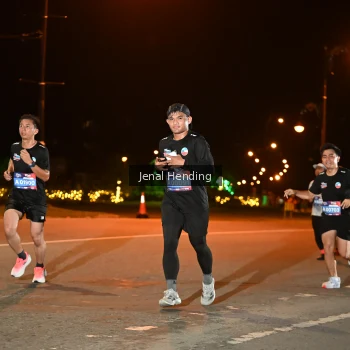 Runner Photo 3542274