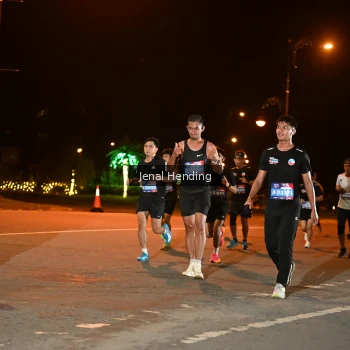 Runner Photo 3542305