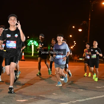 Runner Photo 3542324