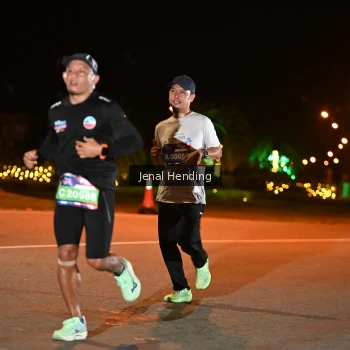 Runner Photo 3542333