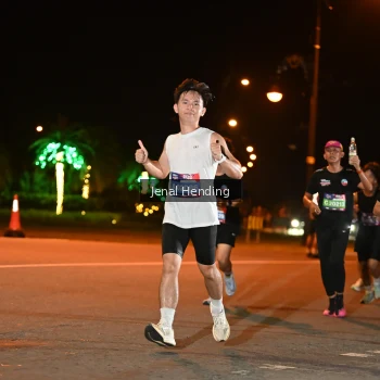 Runner Photo 3542334