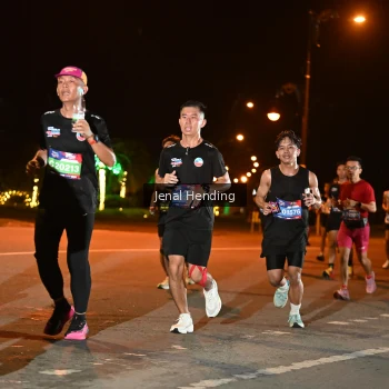 Runner Photo 3542338