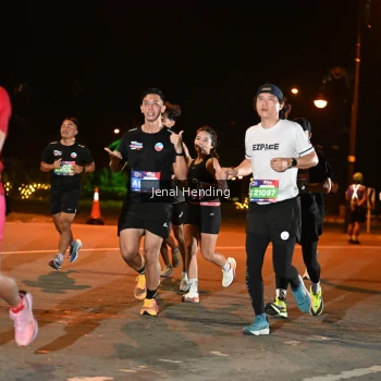 Runner Photo 3542345