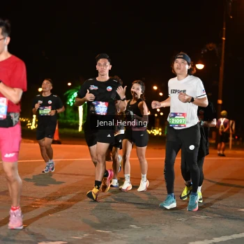 Runner Photo 3542347