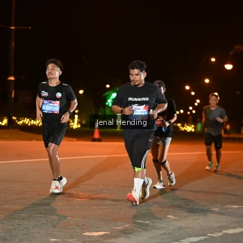 Runner Photo 3542348