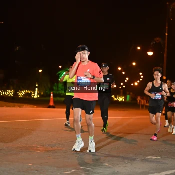 Runner Photo 3542362