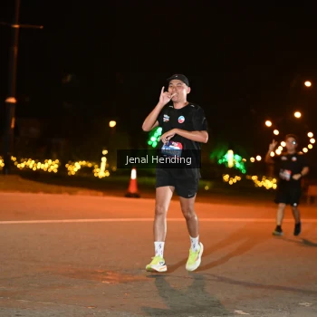 Runner Photo 3542378