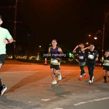 Runner Photo 3542394