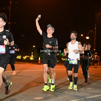 Runner Photo 3542413