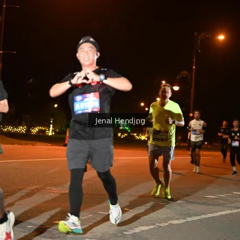 Runner Photo 3542414
