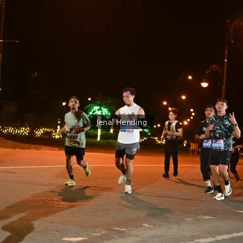 Runner Photo 3542415