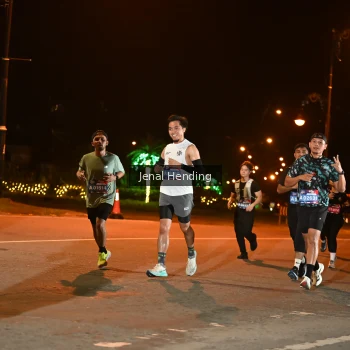 Runner Photo 3542417