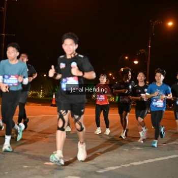 Runner Photo 3542420