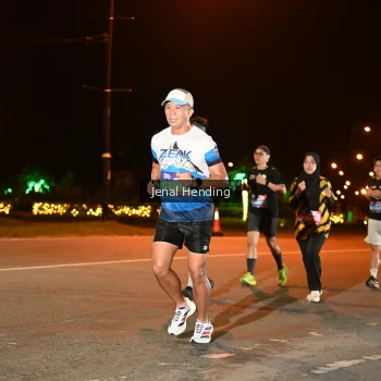 Runner Photo 3542425