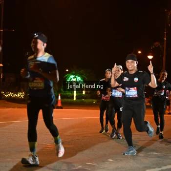 Runner Photo 3542429
