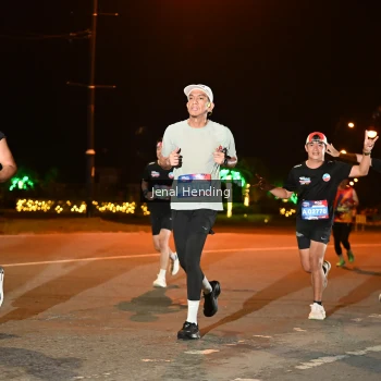 Runner Photo 3542436