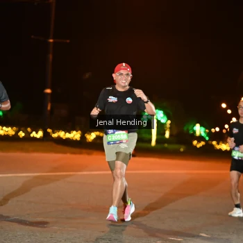 Runner Photo 3542459
