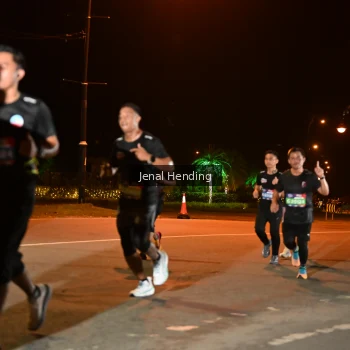 Runner Photo 3542460
