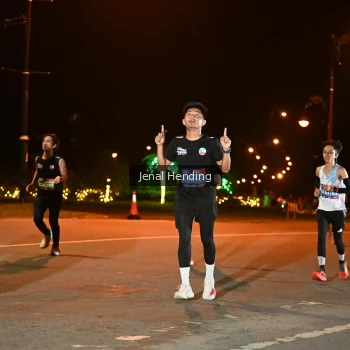 Runner Photo 3542465