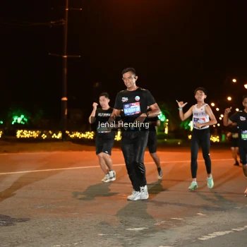 Runner Photo 3542468