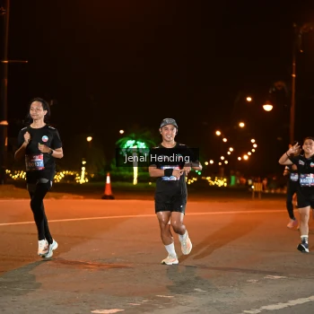 Runner Photo 3542474