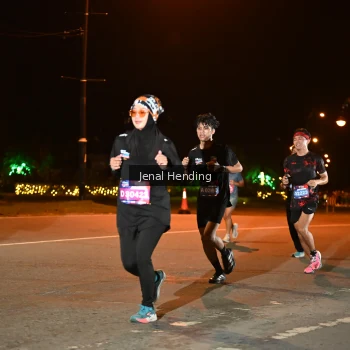 Runner Photo 3542480