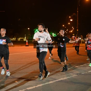 Runner Photo 3542535