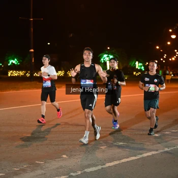 Runner Photo 3542580