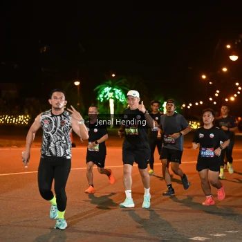 Runner Photo 3542651