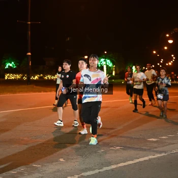 Runner Photo 3542656