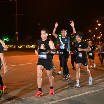 Runner Photo 3542672