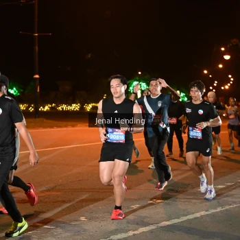 Runner Photo 3542673
