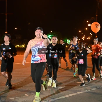 Runner Photo 3542715