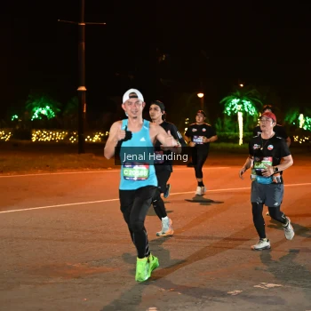 Runner Photo 3542751