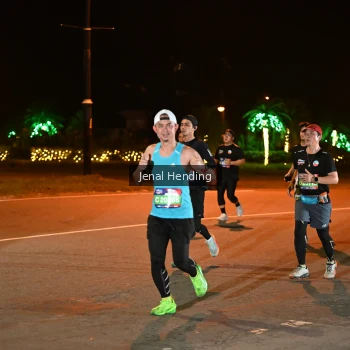 Runner Photo 3542752