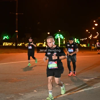 Runner Photo 3542754