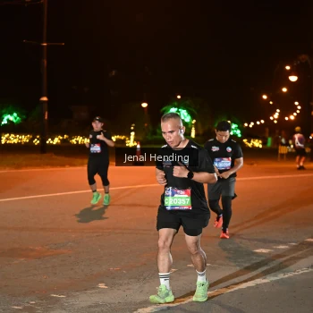 Runner Photo 3542755