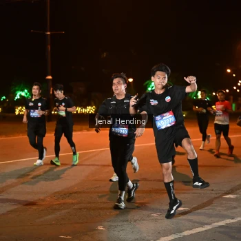 Runner Photo 3542785