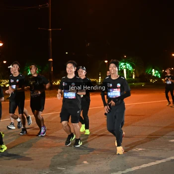 Runner Photo 3542817