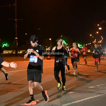 Runner Photo 3542824