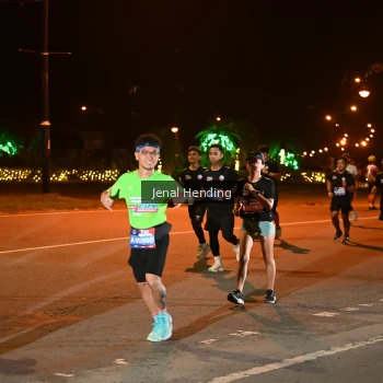 Runner Photo 3542845
