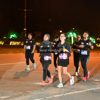 Runner Photo 3543612