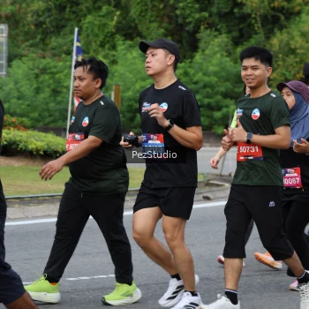Runner Photo 3543661