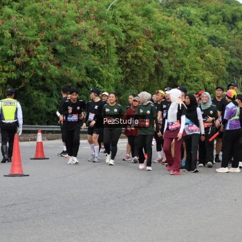 Runner Photo 3543692