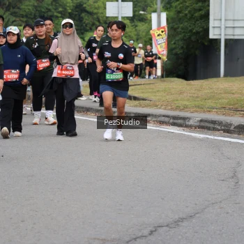 Runner Photo 3543720