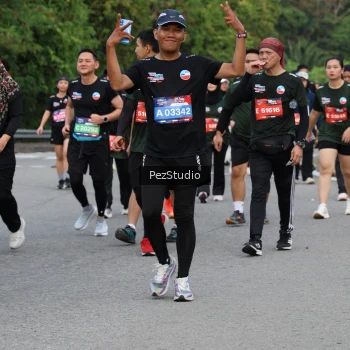 Runner Photo 3543733