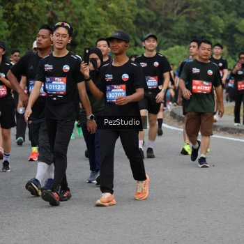 Runner Photo 3543798