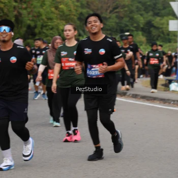 Runner Photo 3543813
