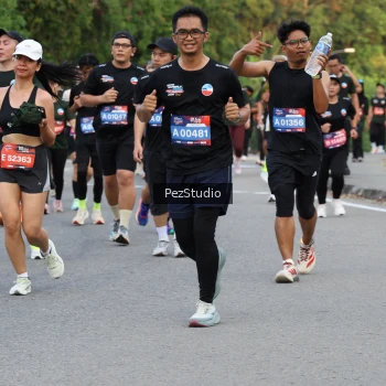 Runner Photo 3543860