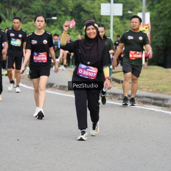 Runner Photo 3543904